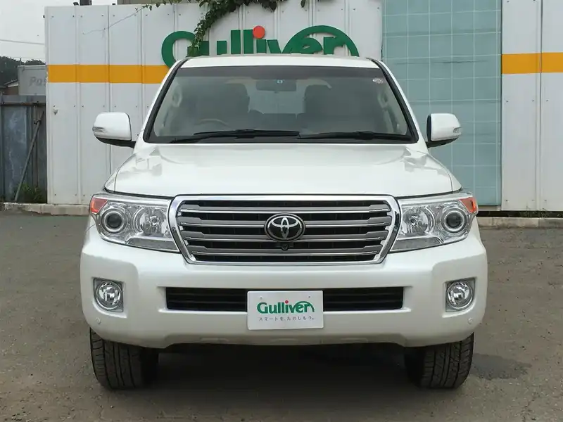 カタログ画像：ランドクルーザー（LAND CRUISER） ＡＸ Ｇセレクション 2014年4月 CBA-URJ202W 4600cc ホワイトパールクリスタルシャイン 燃費6.7km / l フロント