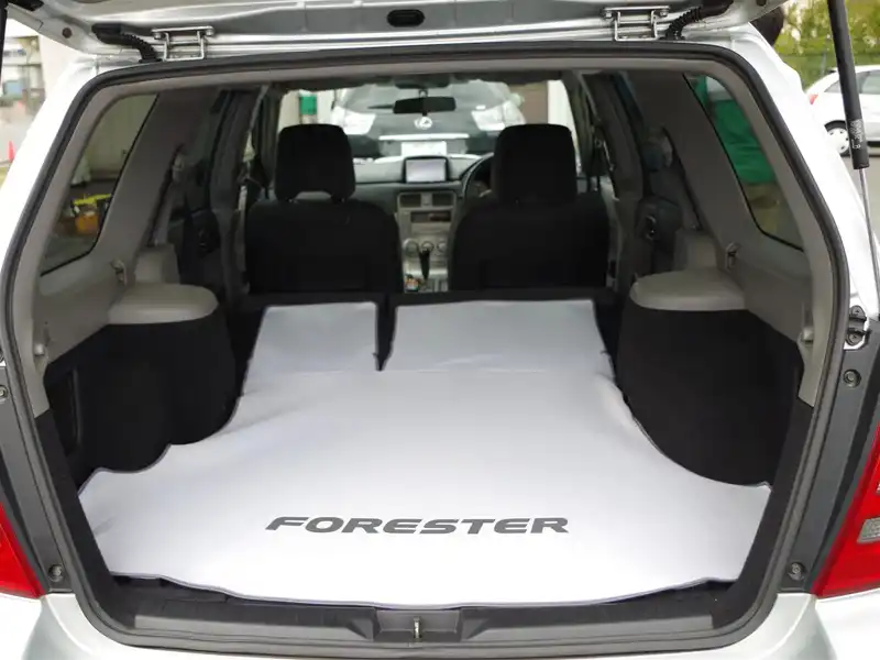 10016080 | カタログ画像：フォレスター（FORESTER） ＸＴ 2004年2月 TA-SG5 2000cc プレミアムシルバー・メタリック 内装