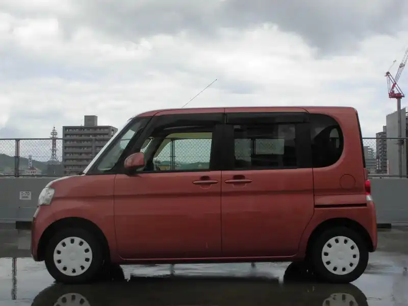 カタログ画像：タント（TANTO） Ｘ 2009年12月 DBA-L375S 660cc ヴェネチアンレッドメタリック 燃費21.0km / l  外装