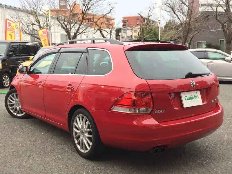 カタログ画像：ゴルフヴァリアント（GOLF VARIANT） ２．０ＴＳＩ スポーツライン 2008年1月 ABA-1KAXX 2000cc サルサレッド 燃費11.2km / l  バック