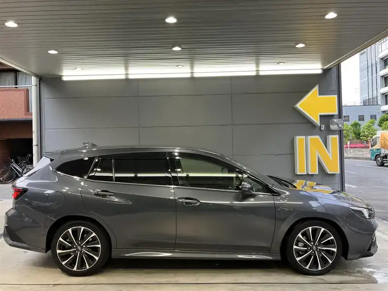 カタログ画像：レヴォーグ（LEVORG） ＳＴＩスポーツＲ－ブラックリミテッド 2024年12月 5BA-VNH 2400cc マグネタイトグレー・メタリック 燃費11.0km / l 外装