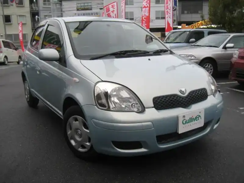 カタログ画像：ヴィッツ（VITZ） Ｆ Ｌパッケージ ナビスペシャル 2002年12月 UA-NCP15 1300cc ペールブルーマイカメタリック 燃費16.6km / l  メイン（その他）