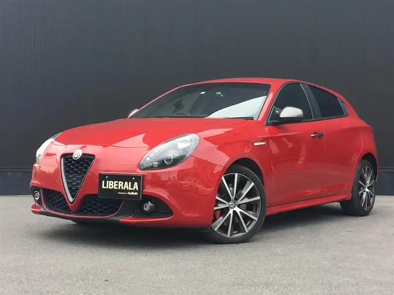 カタログ画像：ジュリエッタ（GIULIETTA） スーパーパックスポーツ 2017年2月 ABA-940141 1400cc アルファレッド 燃費15.6km / l メイン