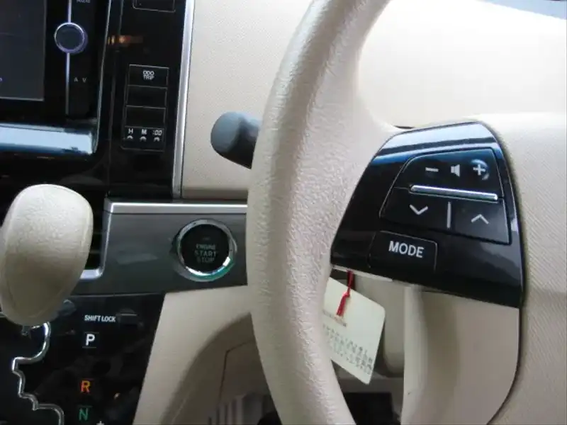 カタログ画像：エスティマ（ESTIMA） Ｘ サイドリフトアップシート装着車 2014年9月 DBA-ACR50W 2400cc シルバーメタリック 燃費11.4km / l 内装