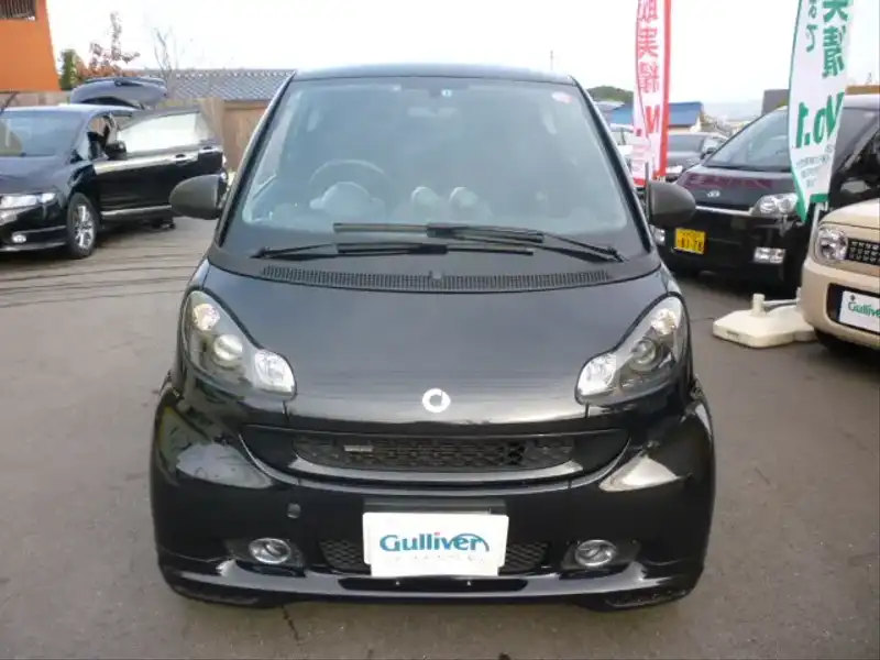 カタログ画像：スマートフォーツークーペ（SMART FORTWO COUPE） ＢＲＡＢＵＳ エクスクルーシブ 2011年7月 ABA-451333 1000cc ディープブラック 燃費18.3km / l  フロント