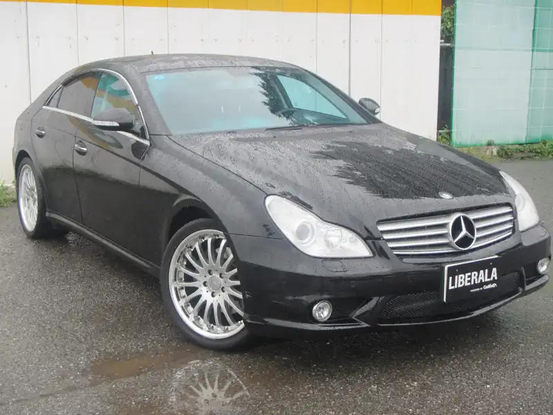 カタログ画像：ＣＬＳクラス（CLS-CLASS） ＣＬＳ５５０ 2006年9月 CBA-219372 5500cc エメラルドブラック（Ｍ）orオブシディアンブラック（Ｍ） 燃費7.4km / l  メイン