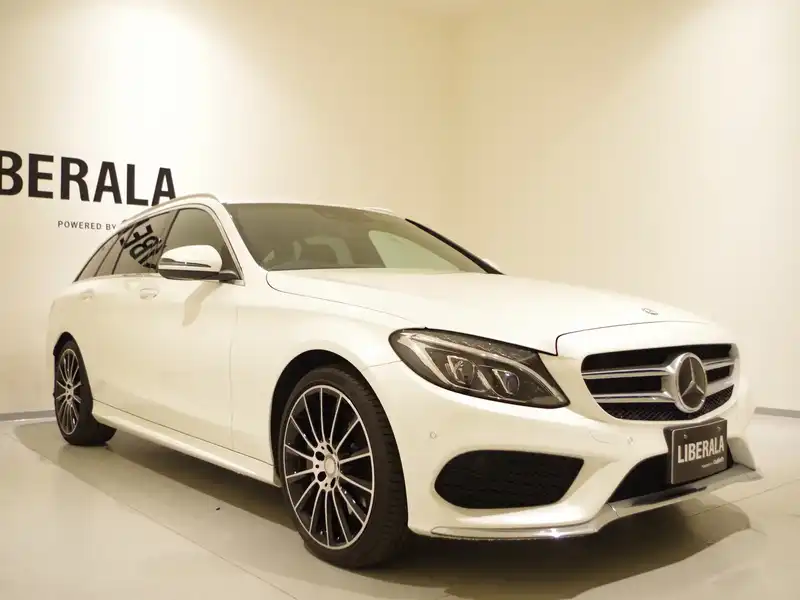 カタログ画像：Ｃクラスステーションワゴン（C-CLASS STATIONWAGON） Ｃ２５０ ステーションワゴン スポーツ 2015年4月 RBA-205245 2000cc ダイヤモンドホワイト（Ｍ） 燃費15.4km / l メイン（その他）