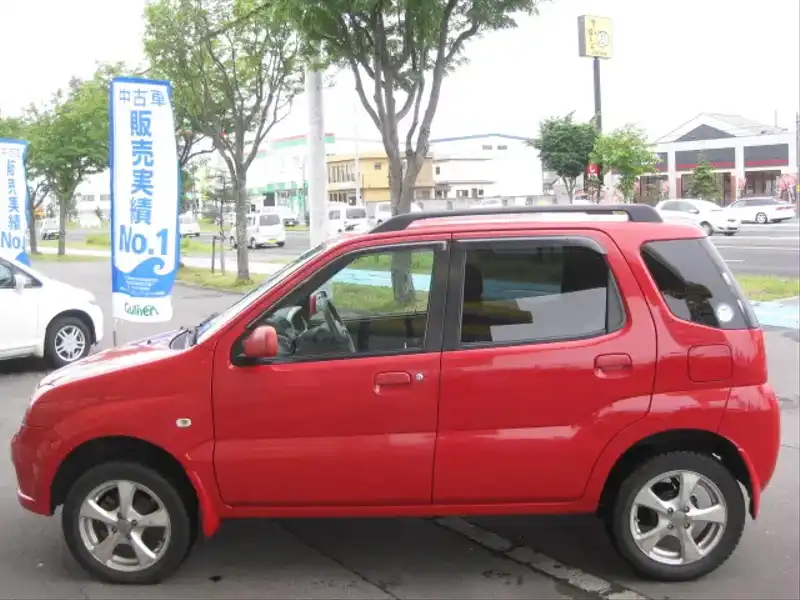 カタログ画像：シボレークルーズ（CHEVROLET CRUSE） １．５ＬＴ 2005年4月 ABA-HR82S 1500cc ブライトレッド２ 燃費16.2km / l  外装