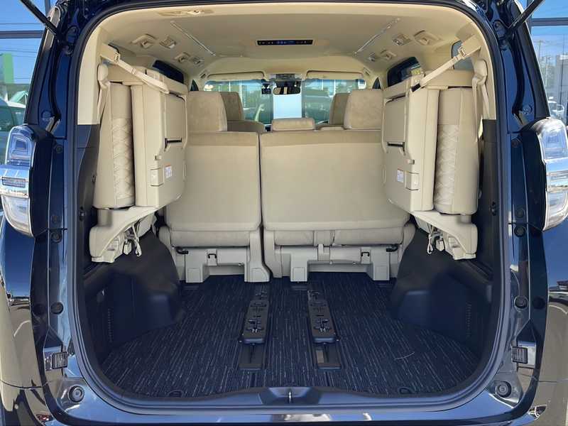 カタログ画像：ヴェルファイア（VELLFIRE） ３．５エグゼクティブラウンジ 2020年1月 3BA-GGH30W 3500cc バーニングブラッククリスタルシャインガラスフレーク 燃費10.2km / l 内装