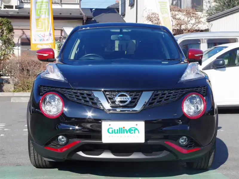 カタログ画像：ジューク（JUKE） １５ＲＸ アーバンセレクション パーソナライゼーション 2014年7月 DBA-YF15 1500cc スーパーブラック 燃費18.0km / l フロント