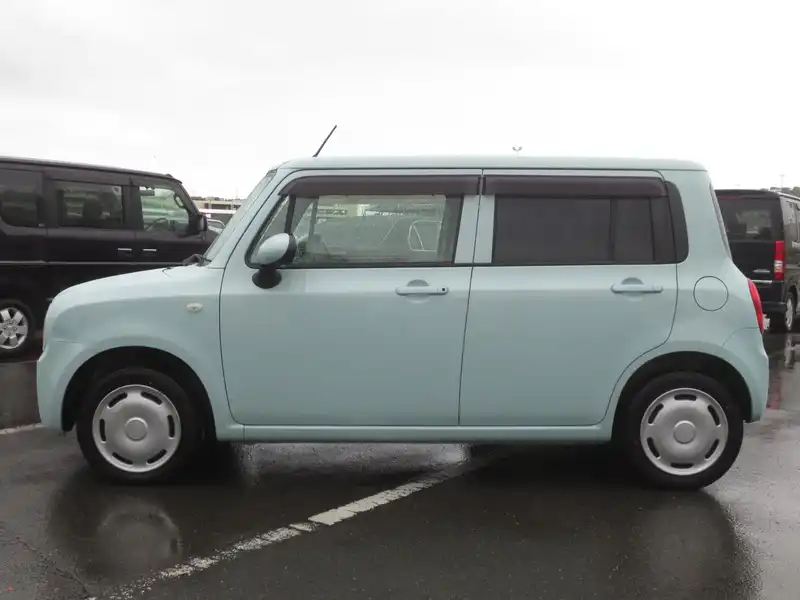 カタログ画像：アルトラパン（ALTO LAPIN） Ｇ 2012年5月 DBA-HE22S 660cc アロマティックアクアメタリック 燃費23.2km / l 外装