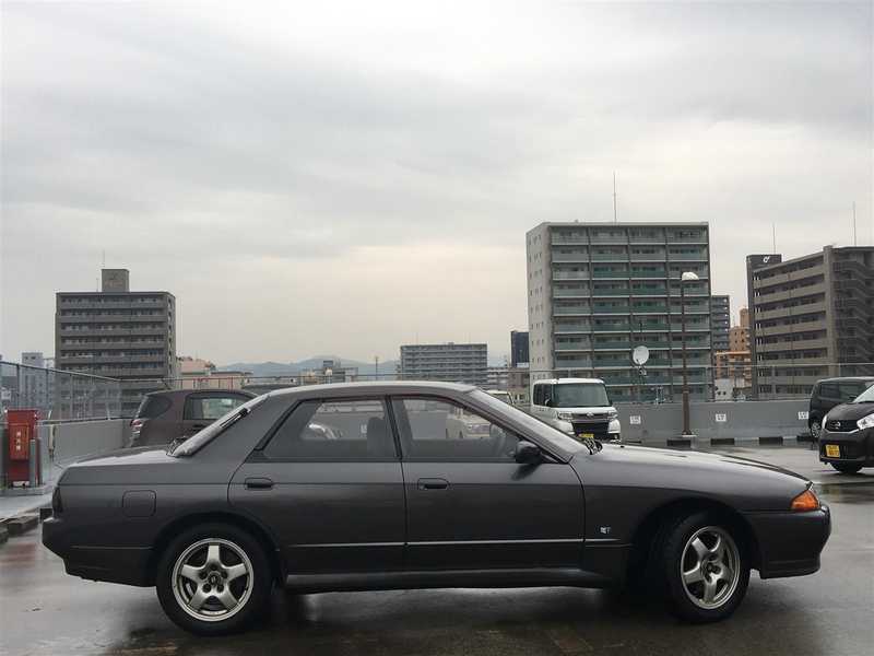 カタログ画像：スカイライン（SKYLINE） ＧＴＳ－４ 1992年11月 E-HNR32 2000cc ガングレー（Ｍ） 燃費7.0km / l  外装