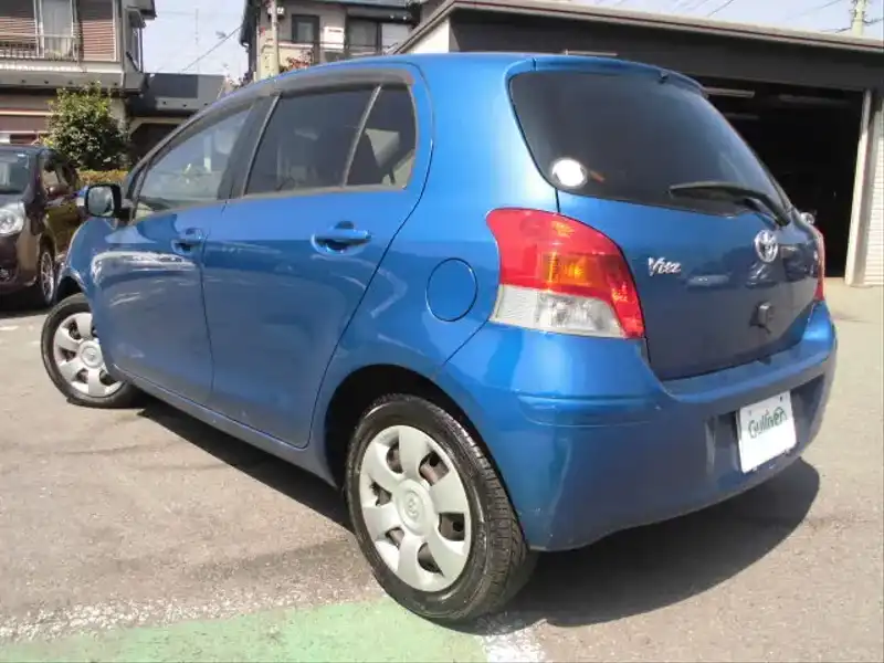 カタログ画像：ヴィッツ（VITZ） Ｕ 2007年8月 DBA-NCP91 1500cc ブルーマイカメタリック 燃費18.6km / l  バック