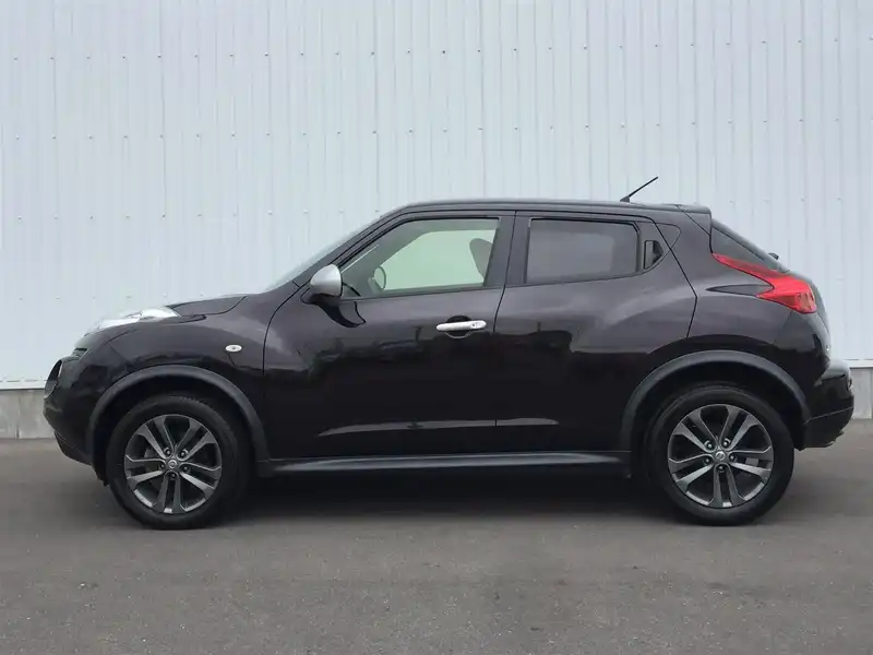 カタログ画像：ジューク（JUKE） １６ＧＴ パーソナライゼーション 2014年9月 CBA-F15 1600cc ナイトベールパープル（ＰＭ） 燃費14.2km / l 外装