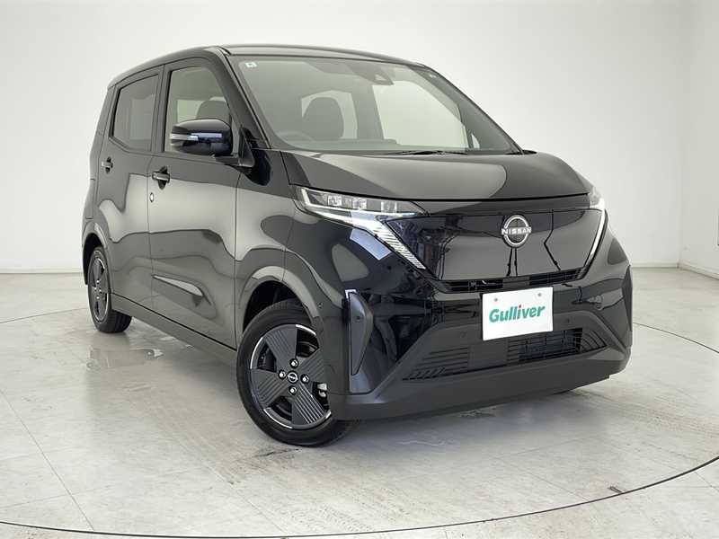 カタログ画像：サクラ（SAKURA） Ｘ 2024年6月 ZAA-B6AW チタニウムグレー（Ｍ）/ブラック（Ｐ）2トーン メイン