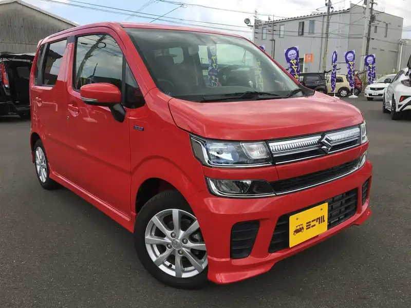 カタログ画像：ワゴンＲ（WAGON R） ハイブリッドＦＺ セーフティパッケージ装着車 2019年10月 DAA-MH55S 660cc ピュアレッド 燃費33.4km / l メイン（その他）