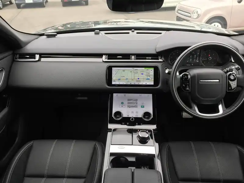 カタログ画像：レンジローバーヴェラール（RANGE ROVER VELAR） ケンジントン 2020年1月 LDA-LY2NA 2000cc サントリーニブラック（メタリック） 燃費14.4km / l 内装