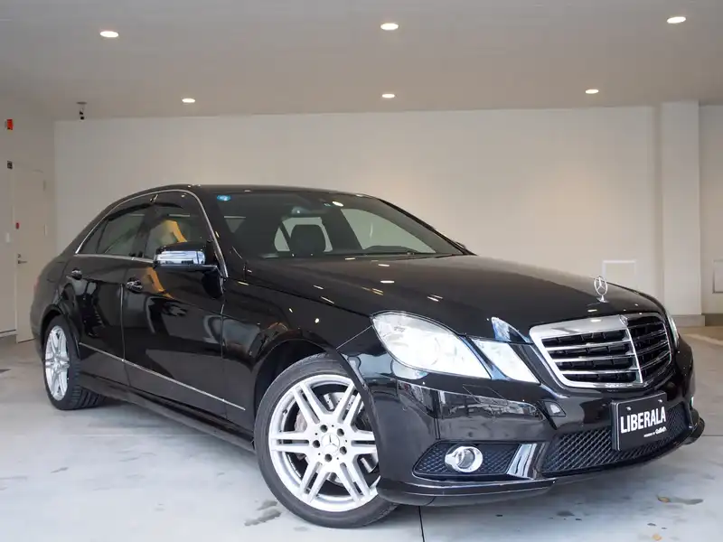 カタログ画像：Ｅクラス（E-CLASS） Ｅ５５０ アバンギャルド 2009年5月 CBA-212072 5500cc オブシディアンブラック（Ｍ）orブラック（Ｓ） 燃費7.8km / l  メイン（その他）