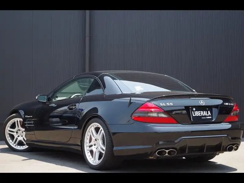 カタログ画像：ＳＬ（SL） ＳＬ５５ ＡＭＧ パフォーマンスパッケージ 2005年8月 DBA-230474 5500cc オブシディアンブラック（Ｍ）orエメラルドブラック（Ｍ） 燃費6.6km / l  バック