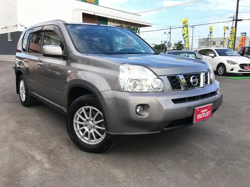 カタログ画像：エクストレイル（X-TRAIL） ２０ＧＴ 2008年11月 LDA-DNT31 2000cc ブレードシルバー（Ｍ）orダイヤモンドシルバー（Ｍ） 燃費15.2km / l  メイン（その他）