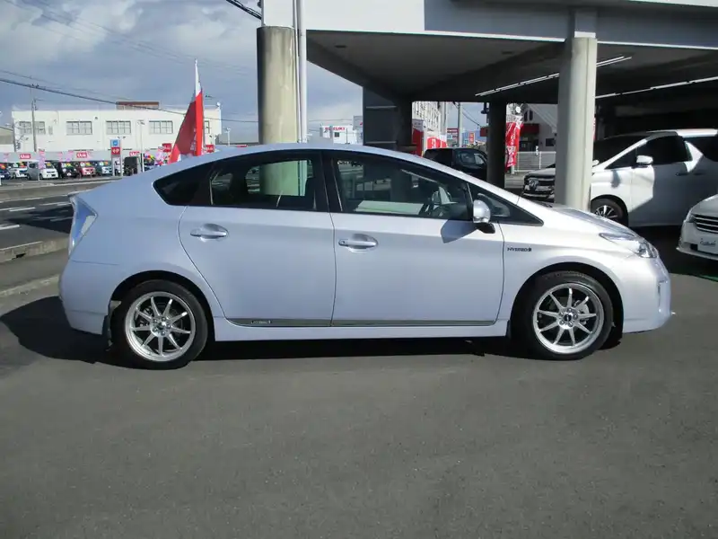 10088429 | カタログ画像：プリウス（PRIUS） Ｇツーリングセレクション 2014年4月 DAA-ZVW30 1800cc ボルドーマイカメタリックorライトパープルマイカメタリック 外装