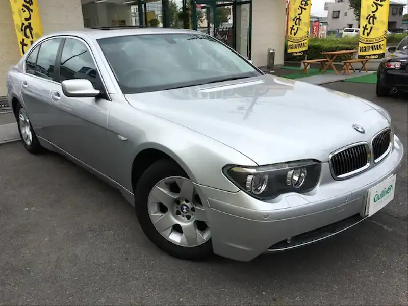 カタログ画像：７シリーズ（7 SERIES） ７４５ｉ 2004年4月 GH-GL44 4400cc チタン・シルバー・メタリック 燃費7.9km / l  メイン（その他）