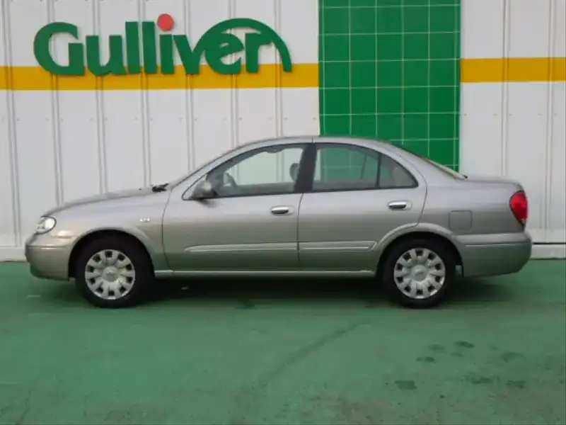 カタログ画像：ブルーバードシルフィ（BLUEBIRD SYLPHY） １８Ｖｉ－４ ７０ｔｈ－Ⅱ ナビパッケージ 2003年10月 TA-QNG10 1800cc チタニウムシルバー（Ｍ） 燃費12.2km / l  外装