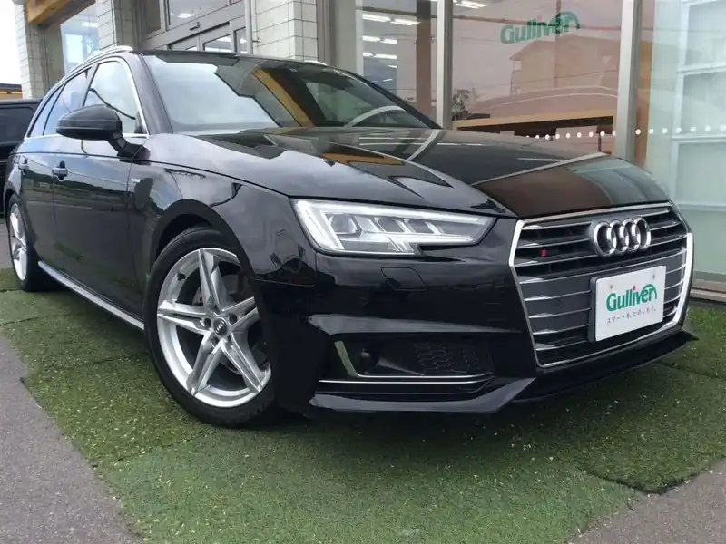 カタログ画像：Ａ４アバント（A4 AVANT） ２．０ＴＦＳＩ 2016年4月 ABA-8WCVK 2000cc ミトスブラックメタリック 燃費18.4km / l フロント