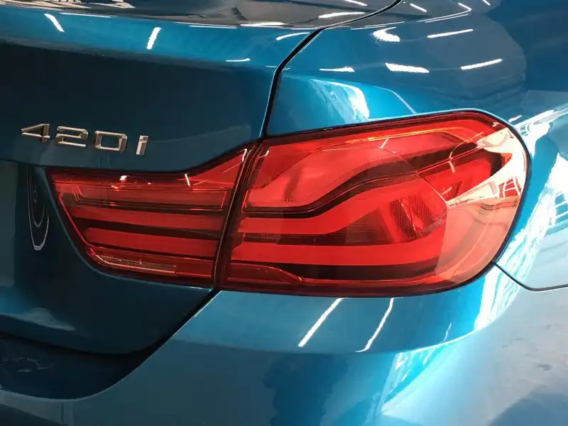 カタログ画像：４シリーズ（4 SERIES） ４２０ｉグランクーペ Ｍスポーツ 2018年1月 DBA-4D20 2000cc スナッパー・ロック・ブルー（メタリック・カラー） 燃費16.0km / l 外装