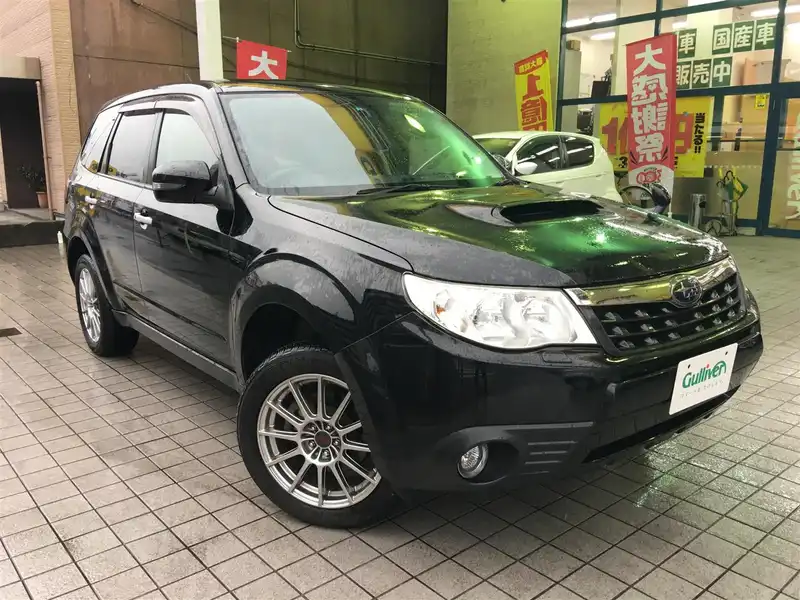 カタログ画像：フォレスター（FORESTER） Ｓエディション 2011年8月 CBA-SH9 2500cc オブシディアンブラック・パール 燃費9.8km / l  メイン（その他）