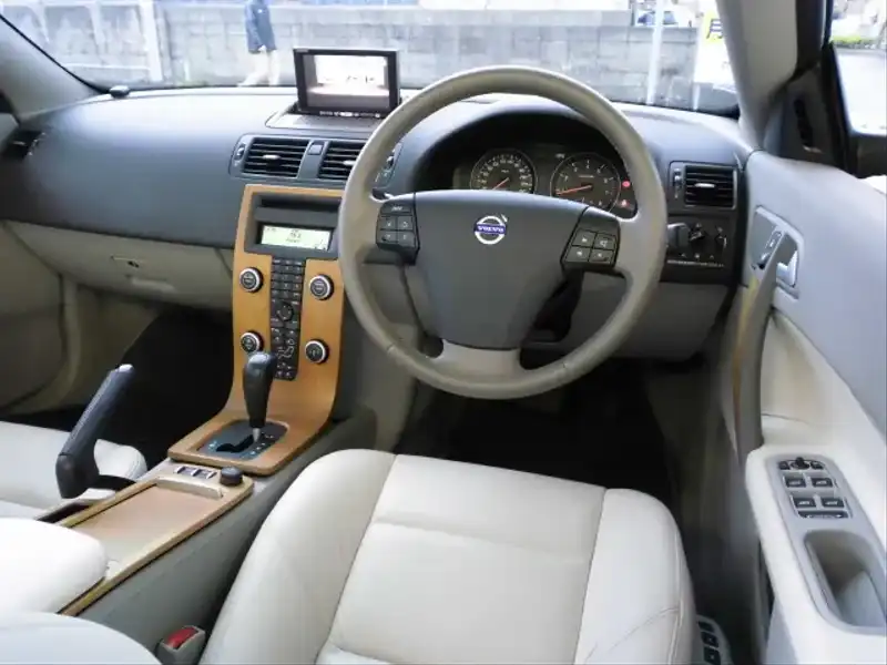 カタログ画像：Ｃ７０（C70） ２．４i ＳＥ 2008年8月 CBA-MB5244 2400cc セレスティアルブルーパール 燃費9.6km / l  内装