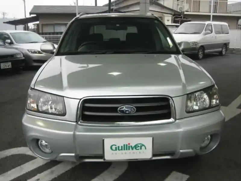 10002923 | カタログ画像：フォレスター（FORESTER） Ｘ２０ 2003年2月 TA-SG5 2000cc プレミアムシルバー・メタリック フロント