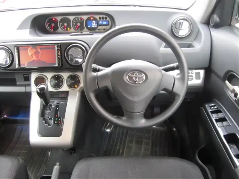 カタログ画像：カローラルミオン（COROLLA RUMION） １．８Ｓ スマートパッケージ 2008年9月 DBA-ZRE154N 1800cc ホワイトパールクリスタルシャイン 燃費14.4km / l  内装