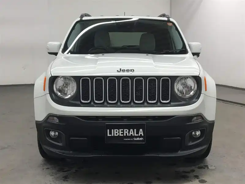 カタログ画像：ジープ・レネゲード（JEEP RENEGADE） セーフティエディション 2017年2月 ABA-BU14 1400cc アルパインホワイトクリアコート 燃費15.5km / l フロント