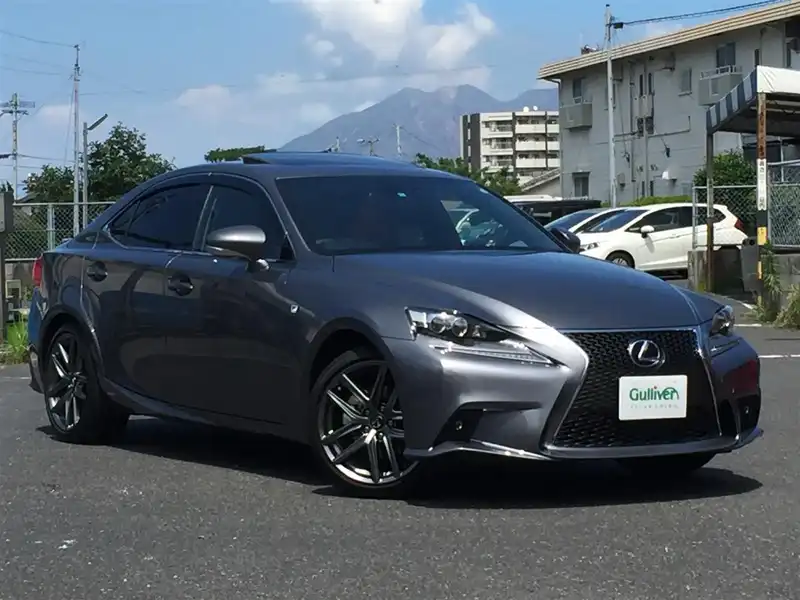 カタログ画像：ＩＳ（IS） ＩＳ３００ｈ Ｆスポーツ 2015年8月 DAA-AVE35 2500cc マーキュリーグレーマイカorソニックチタニウム 燃費20.6km / l メイン（その他）