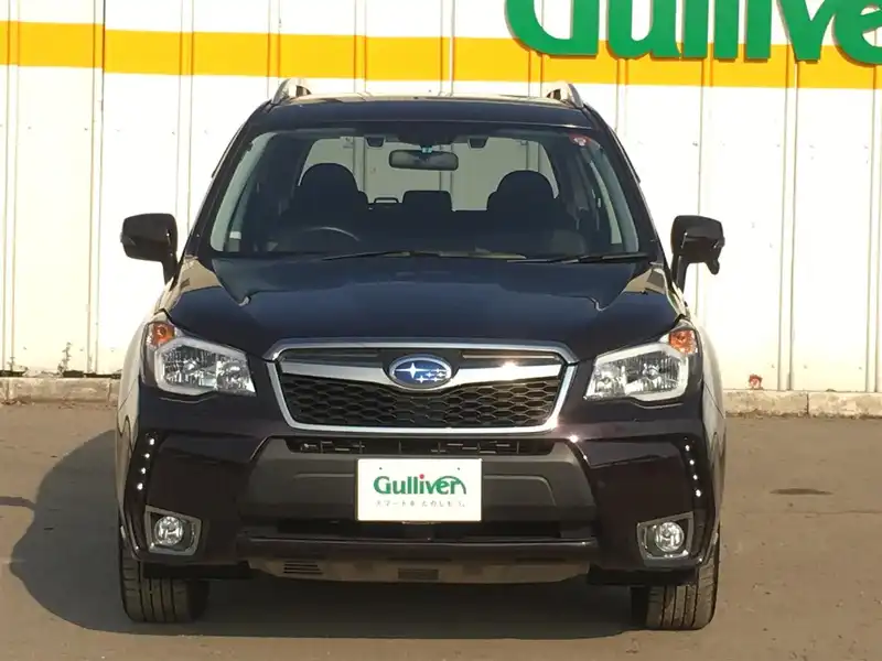 カタログ画像：フォレスター（FORESTER） ２．０ＸＴ アイサイト 2012年11月 DBA-SJG 2000cc ディープチェリー・パール 燃費13.2km / l フロント