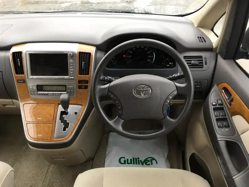 カタログ画像：アルファードＧ（ALPHARD G） ＡＸ Ｌエディション 2005年4月 DBA-ANH10W 2400cc ゴールドメタリック 燃費9.7km / l  内装