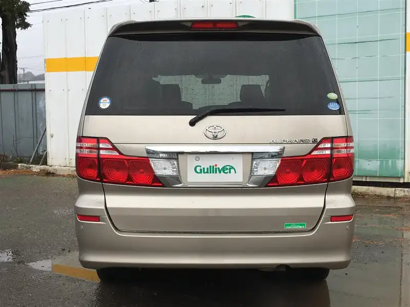 カタログ画像：アルファードＧ（ALPHARD G） ＡＸ Ｌエディション 2007年6月 DBA-ANH10W 2400cc ゴールドメタリック 燃費9.7km / l  バック