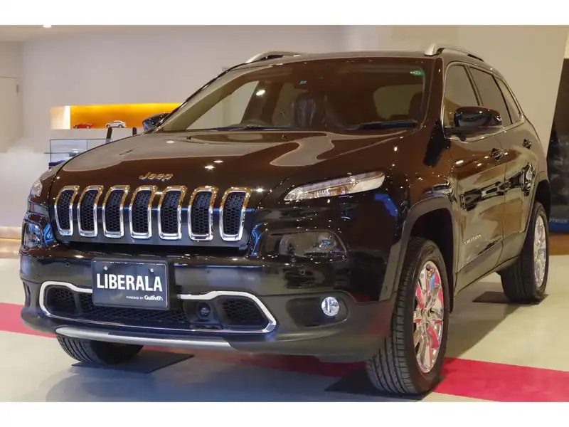 カタログ画像：ジープ・チェロキー（JEEP CHEROKEE） リミテッド 2016年8月 ABA-KL32L 3200cc ブリリアントブラッククリスタルパールコート 燃費10.5km / l 外装