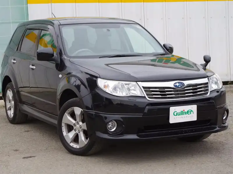 カタログ画像：フォレスター（FORESTER） ２．０ＸＳ プラチナセレクション 2009年1月 DBA-SH5 2000cc オブシディアンブラック・パール 燃費13.8km / l  メイン