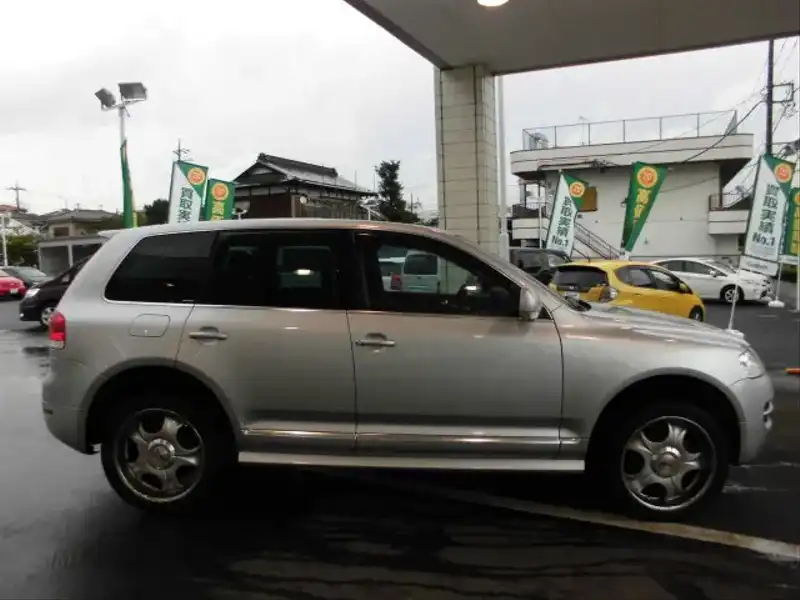 カタログ画像：トゥアレグ（TOUAREG） Ｖ６ シュトルツ 2006年8月 GH-7LBMVS 3200cc リフレックスシルバーメタリック 燃費7.5km / l  外装