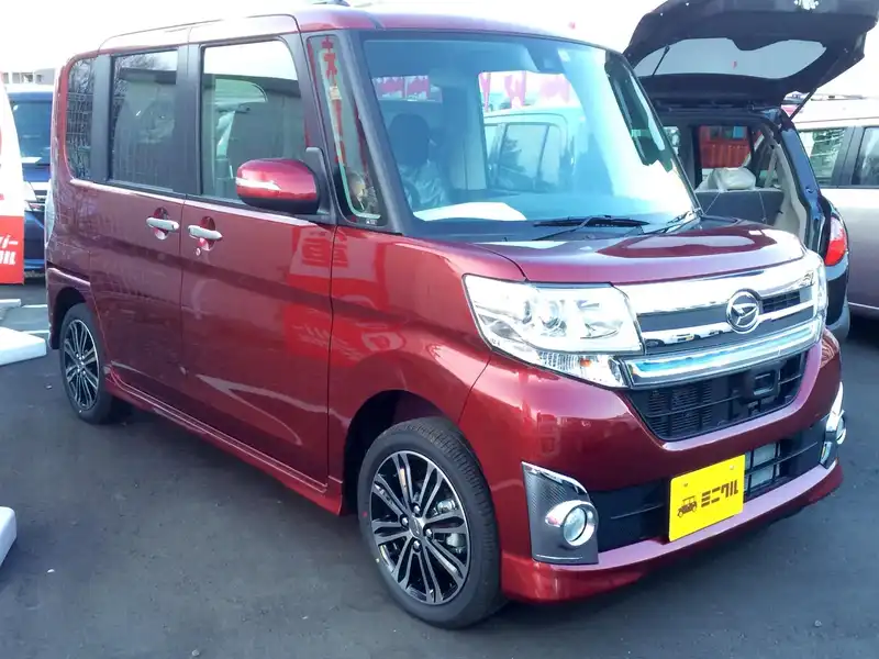 カタログ画像：タント（TANTO） カスタムＲＳ ＳＡⅡ 2015年5月 DBA-LA600S 660cc ファイアークォーツレッドメタリック 燃費26.0km / l メイン（その他）