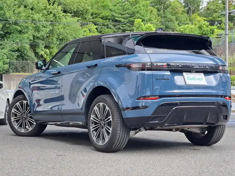 カタログ画像：レンジローバー（RANGE ROVER） ＳＥ Ｄ３００ スタンダードホイールベース 2023年8月 3CA-LK93WA 3000cc ブリティッシュレーシンググリーン（ウルトラメタリック）orペトロリックスブルー（ウルトラメタリック） 燃費10.5km / l 外装