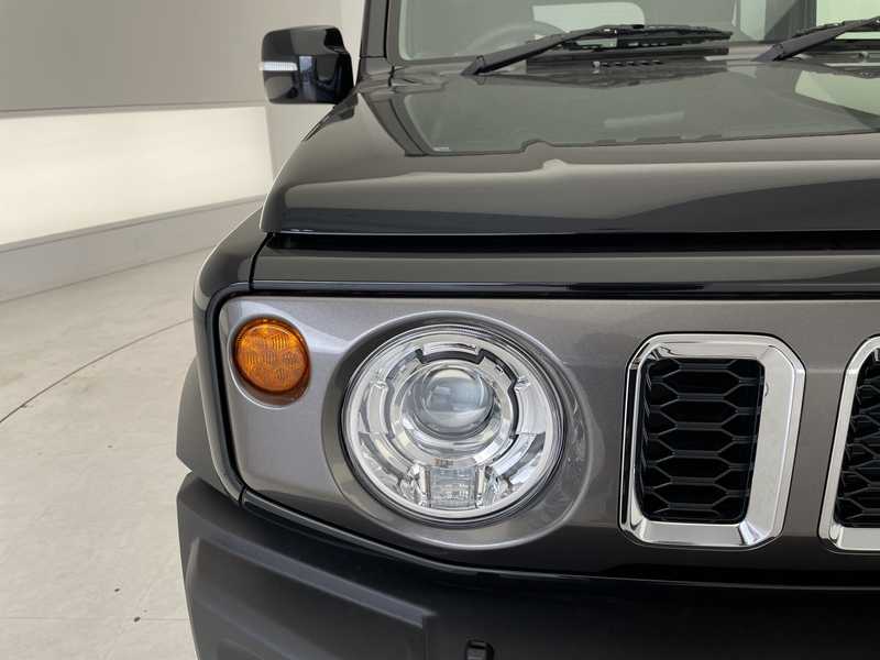 カタログ画像：ジムニー（JIMNY） ＸＧ 2025年11月 3BA-JB64W 660cc 燃費14.3km / l メイン