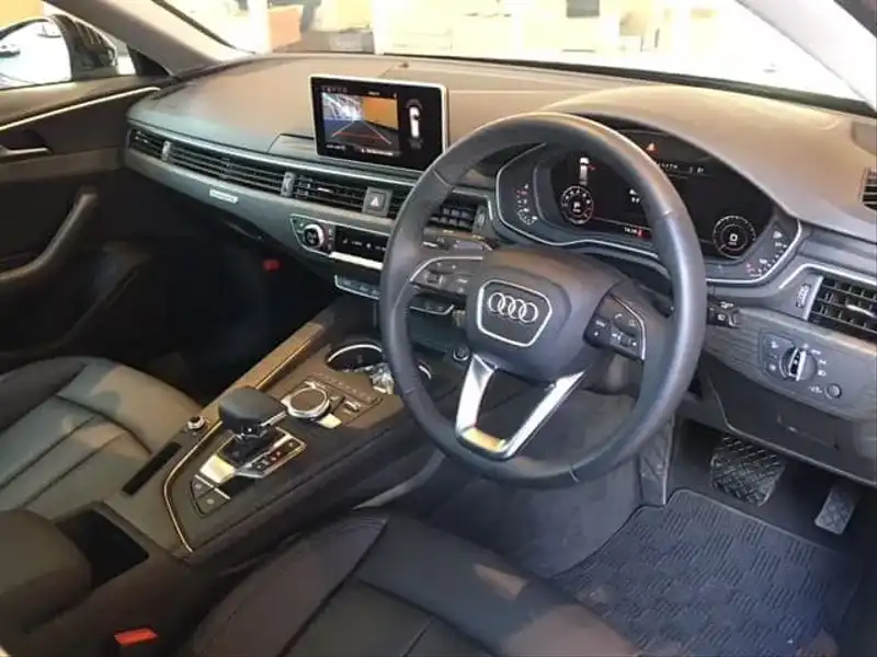 10120102 | カタログ画像：Ａ４オールロードクワトロ（A4 ALLROAD QUATTRO） ベースグレード 2019年1月 ABA-8WCYRA 2000cc ミトスブラックM 内装