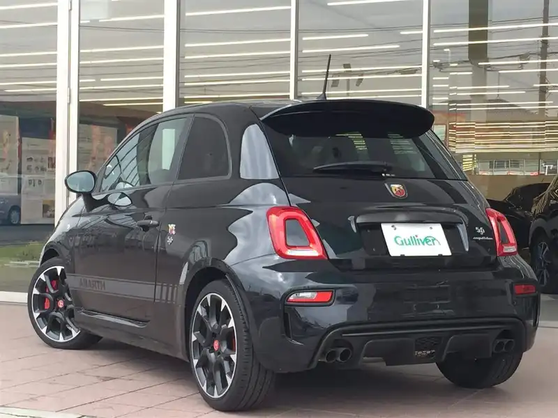 10122269 | カタログ画像：アバルト５９５（ABARTH 595） コンペティツィオーネ 2019年6月 ABA-31214T 1400cc ネロスコルピオーネ バック