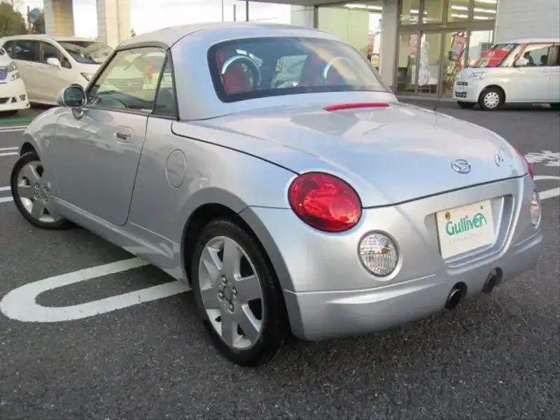 カタログ画像：コペン（COPEN） レザーパッケージ 2008年12月 ABA-L880K 660cc ＤＣ・ブライトシルバーメタリック 燃費18.0km / l  バック