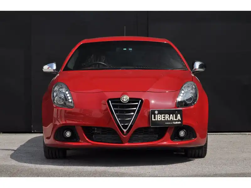 カタログ画像：ジュリエッタ（GIULIETTA） クアドリフォリオ ヴェルデ 2015年9月 ABA-940181 1800cc アルファレッド 燃費10.8km / l フロント