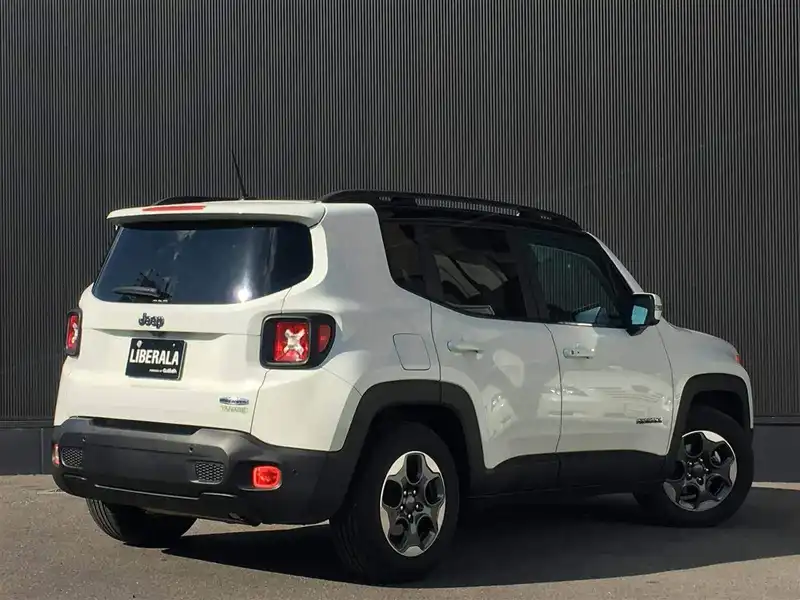 10119624 | カタログ画像：ジープ・レネゲード（JEEP RENEGADE） セーフティエディション 2018年9月 ABA-BU14 1400cc アルパインホワイトクリアコート バック