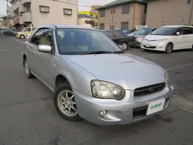 カタログ画像：インプレッサスポーツワゴン（IMPREZA SPORTS WAGON） １５ｉ Ｆパッケージ 2004年12月 LA-GG2 1500cc プレミアムシルバー・メタリック 燃費15.0km / l  メイン